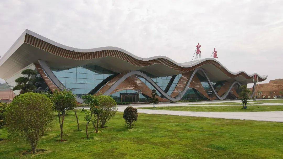 安康富强机场校飞工作圆满成功通航在即