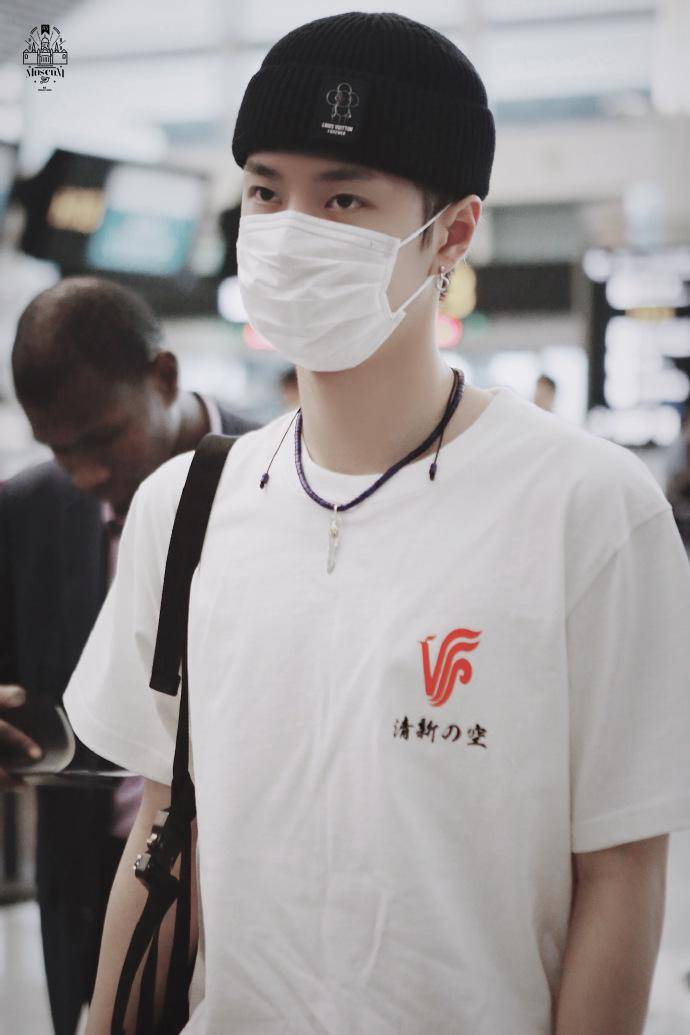 甜甜的那年今日导师王杭州飞往长沙出席品牌活动真王子本王子