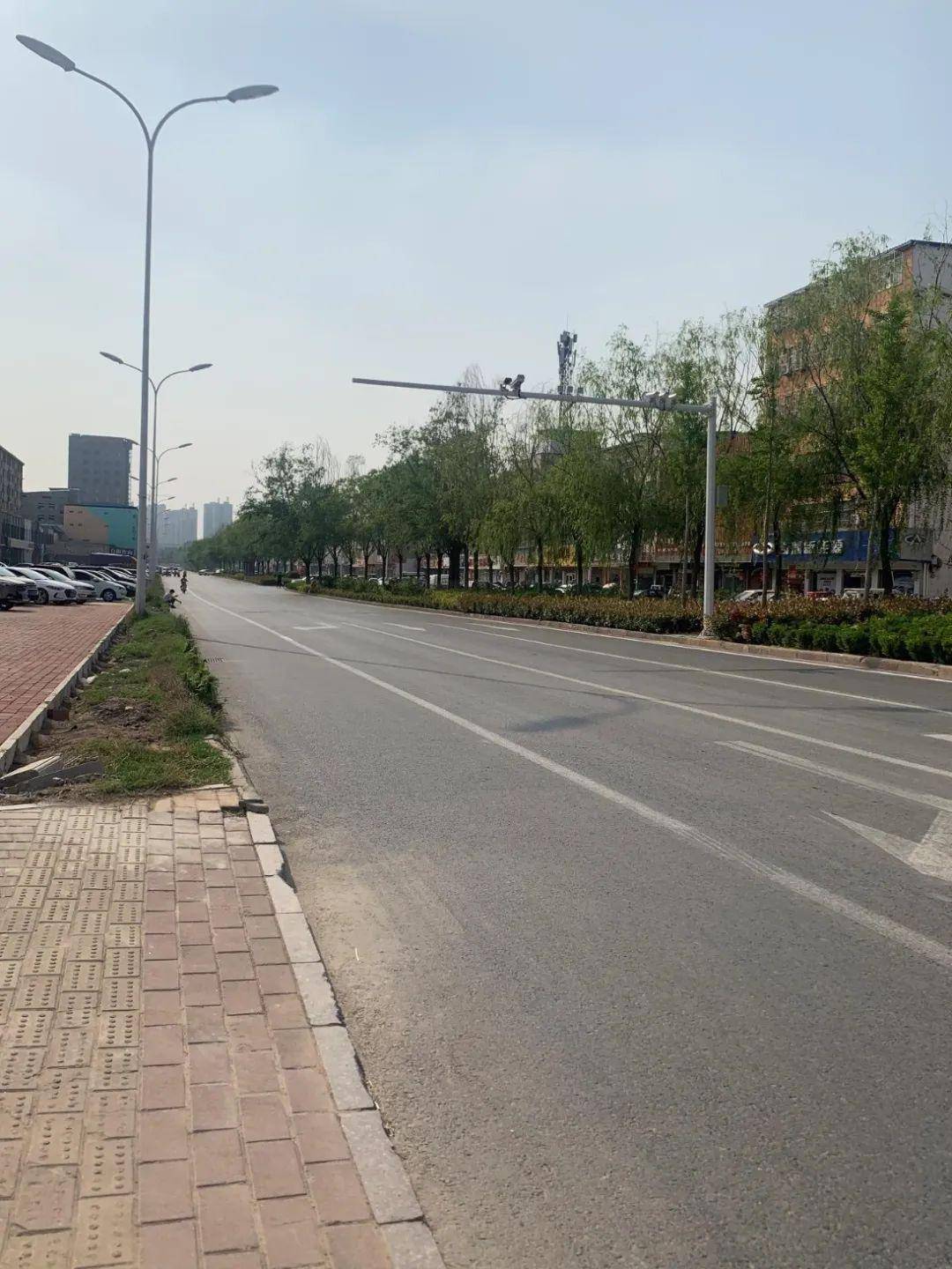 小编在路上的时候最大的感受就是濮阳多个电子警察正式启用之后都明显