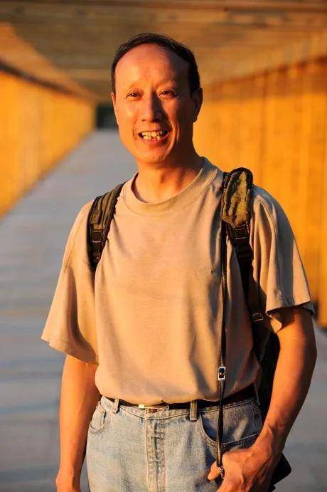 艺术界的李敬泽,孙甘露,曹可凡,佟瑞欣,陈丹燕,罗雪村,王强,胡洪侠,谈