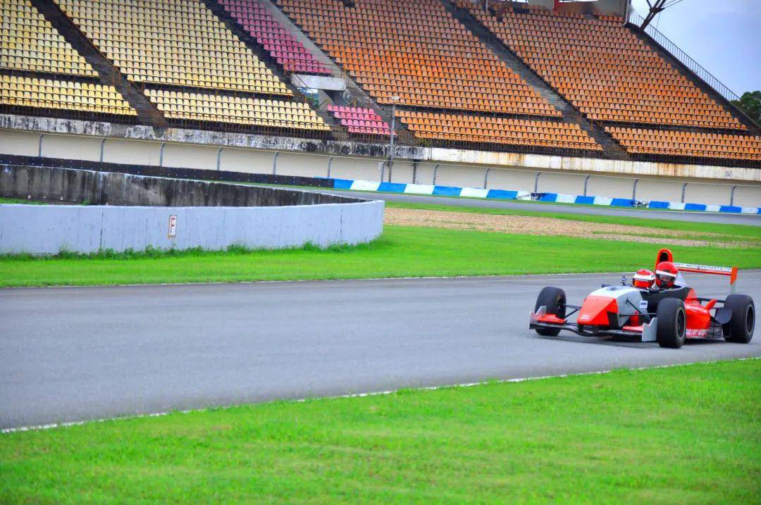 zic赛道体验之旅第2季|试驾与试乘双体验