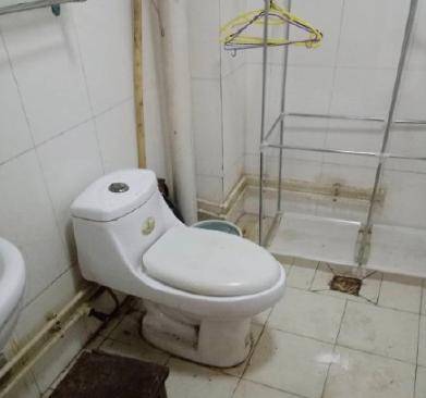 刷留学生的马桶,可以加分?_宿舍