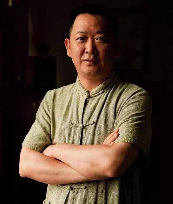 ╡紫韵天成╞允臧斋艺术2020春拍擎天柱范伟群制范迪安书