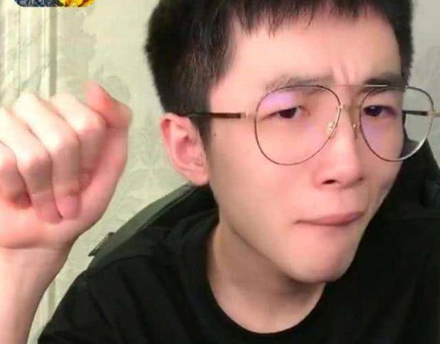 最受欢迎的和平精英主播技术强大到疑开外挂韦神也自愧不如