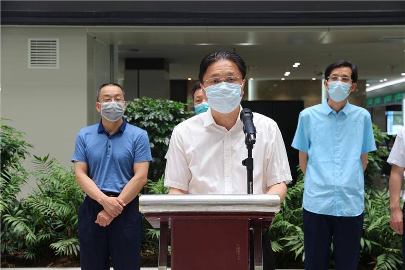 襄阳市副市长刘恒友作讲话