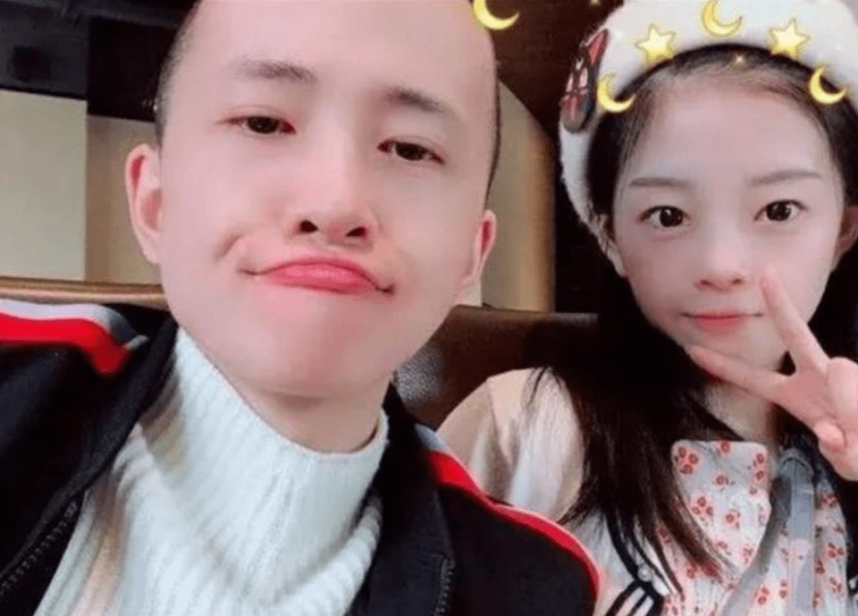 文森特直播出事故谈与老婆闺蜜往事粉丝调侃今晚跪键盘吧