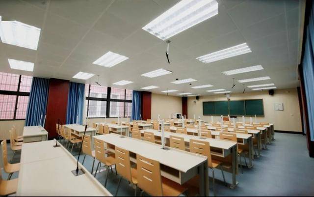 哇神秘的科学城一中终于露面了