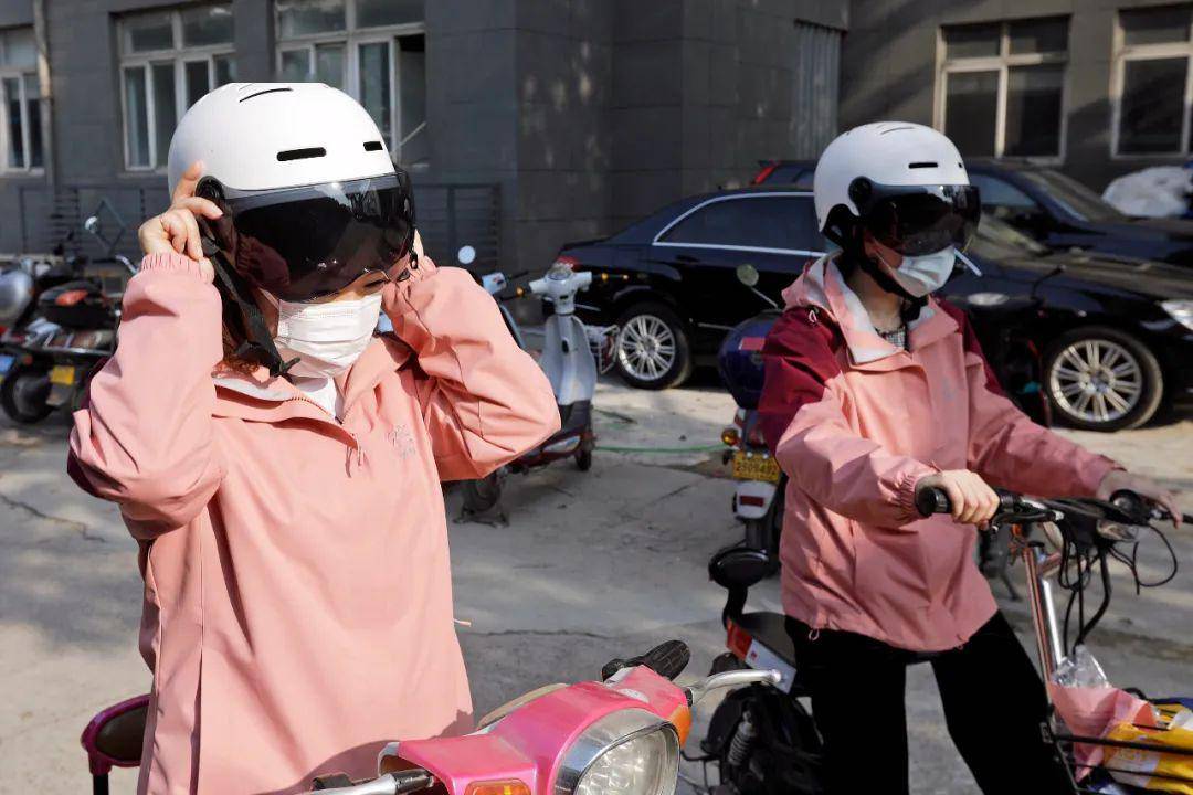 一盔一带安全守护行动重要提醒不仅仅关于戴头盔