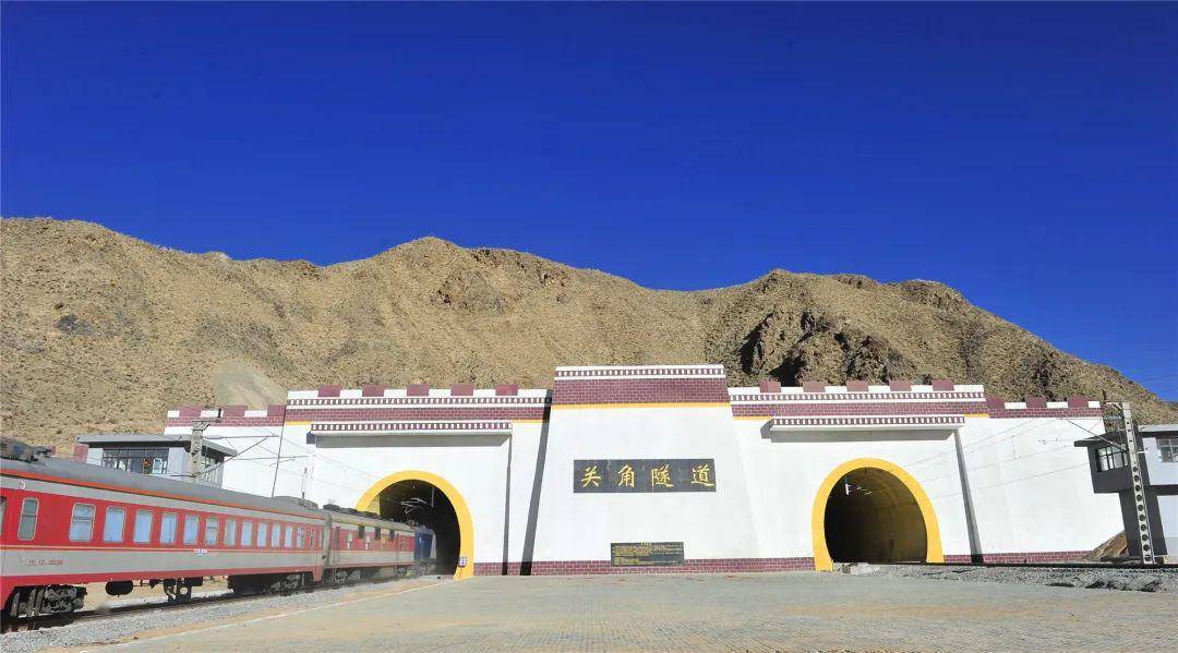 中国隧道及地下工程的"珠峰",中铁隧道局42年登顶36次