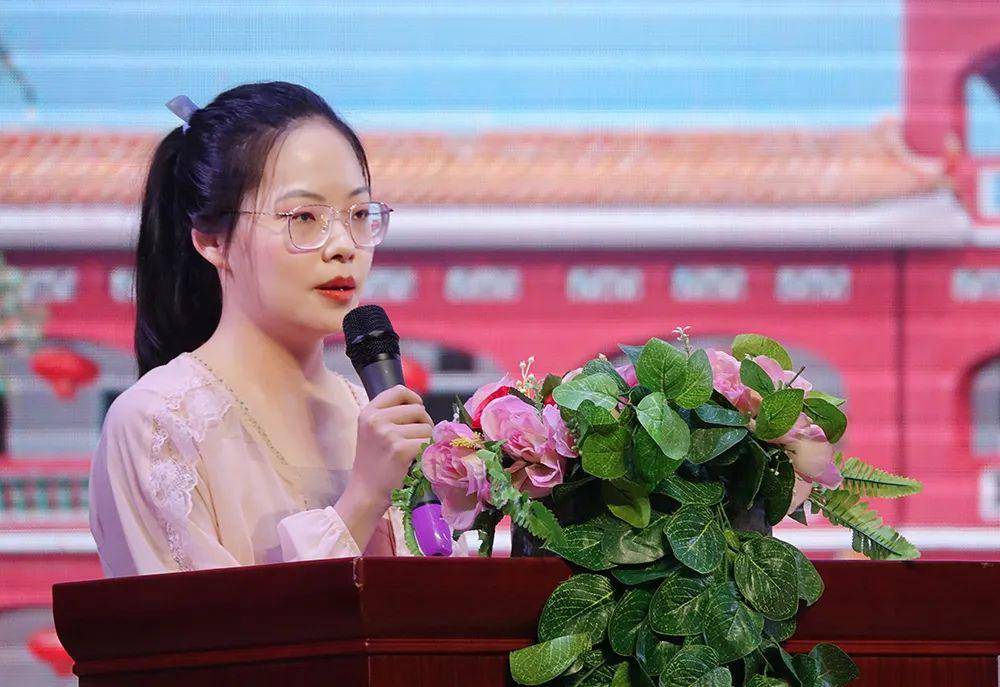 嘉积中学举行2020届高三学子成人礼暨高考誓师大会