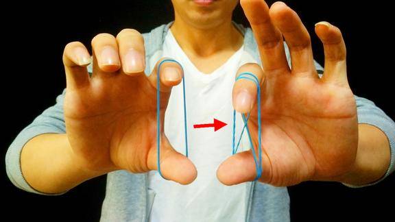 经典的橡皮筋魔术教学原来橡皮筋还有这3种玩法你会吗