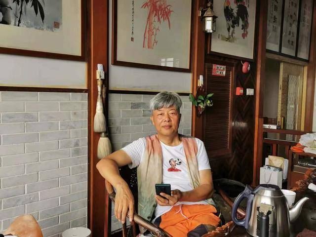 跟父亲靠眼神交流,这位90后总裁这样开启接班实践路_郭榕