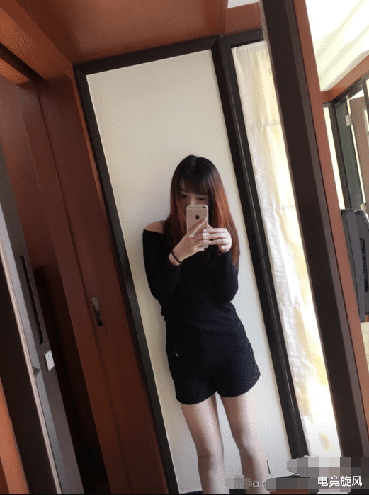 沈灵敏的颜值配不上pdd沈灵敏减肥8个月看到照片我眼花了吗