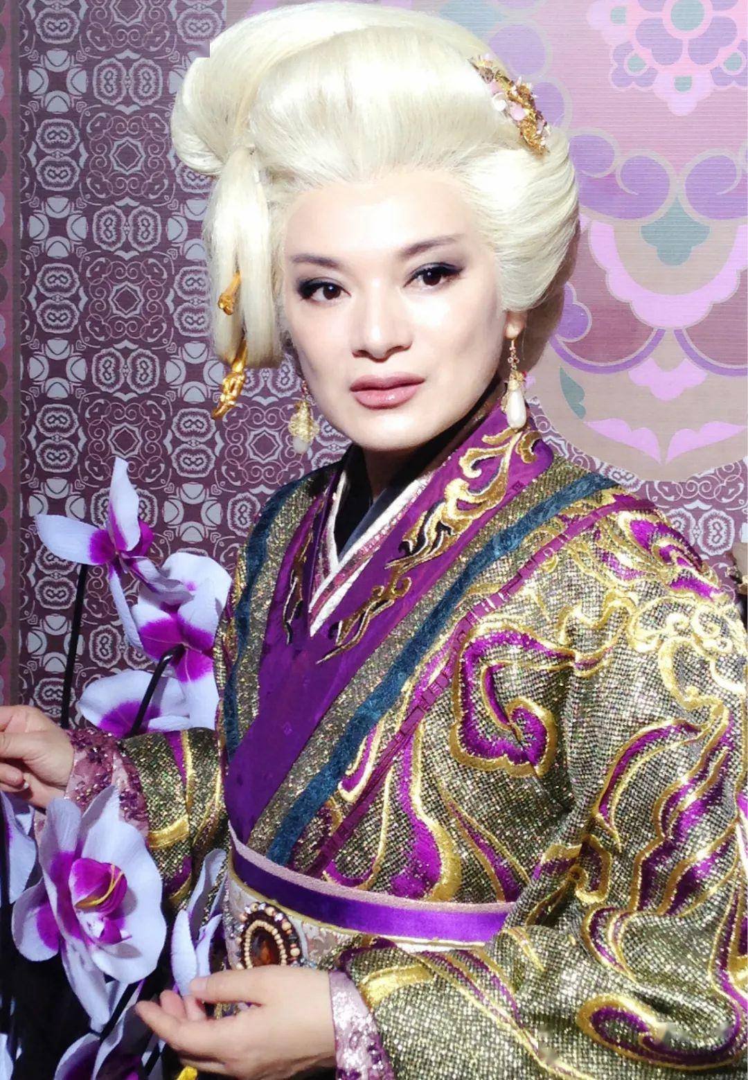 深秋小屋专访 | "戏痴"阎青妤:演戏是我的生命,我只想当一个好演员