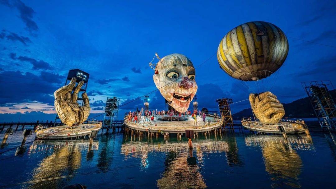 【艺分享】两年一变,华丽震撼的顶级水上舞台!您听说过这个艺术节吗?_