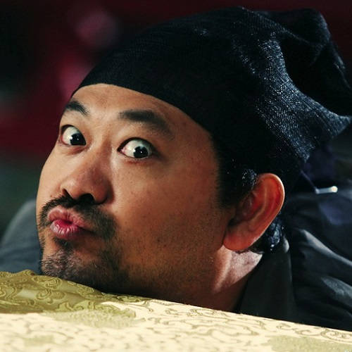 2020-11-26 07:15 2013年,由陈可辛指导的电影《中国合伙人》上映