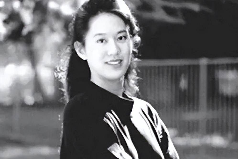 “日本”吴啊萍身份曝光，背后另一个女人应该被记住