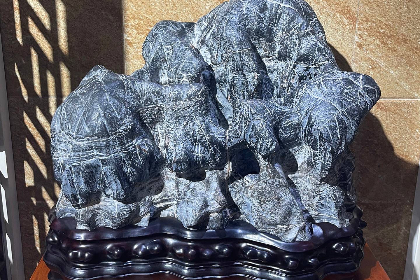 灵璧石盘龙绝脉步步高升