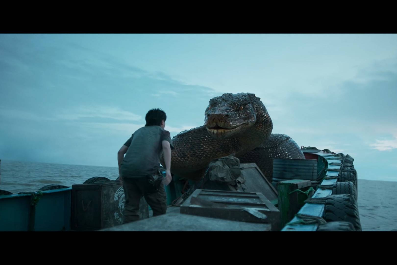 用活人诱惑泰坦巨蟒