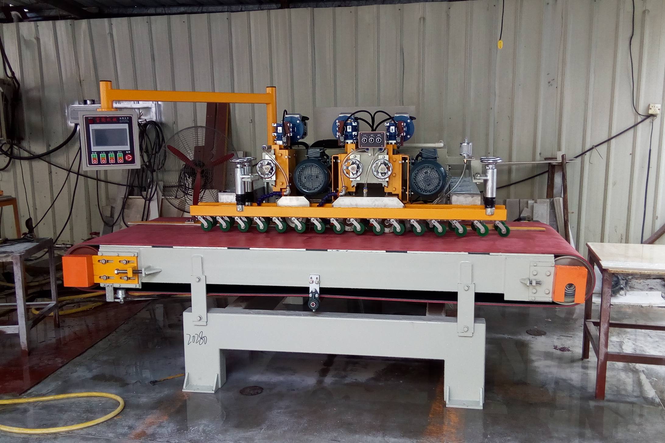 实拍瓷砖自动三刀切割机2700型前后刀连续介砖机