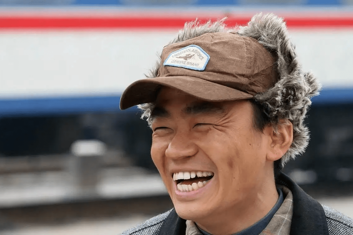 40岁王宝强近况曝光皱纹明显老了很多被嘲不及58岁甄子丹年轻