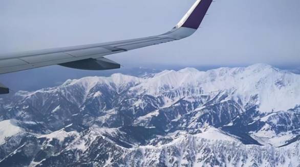 飞机为何不能直接飞越西藏，偏偏绕道而行？如果直飞会怎么样？