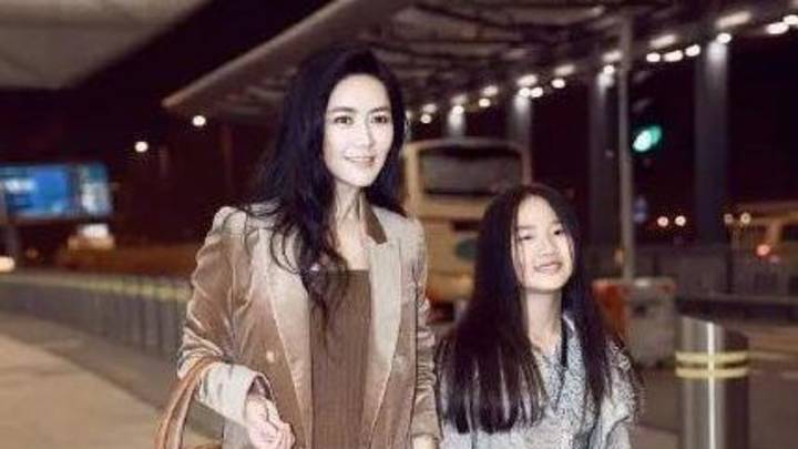 如今，田海蓉有了一个女儿，你知道她的生父是谁吗？