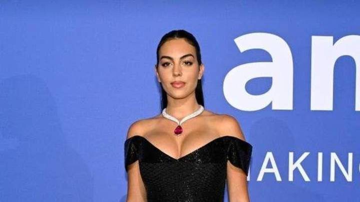 C罗女友新亮相，身材辣翻戛纳，你觉得好看吗？