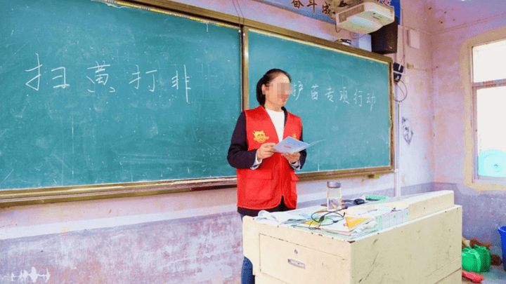 你认为班主任这么重要的工作，应该越来越多甩给年轻老师吗？