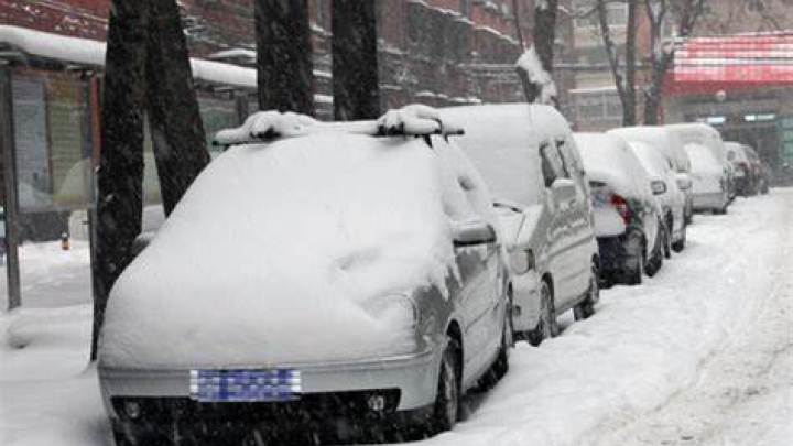 交警回应雪天也要正常上班，你觉得这种做法过分吗？