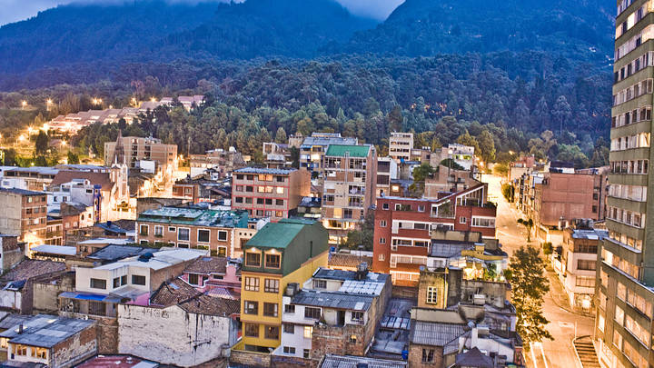 哥伦比亚住房拥挤率在经合组织国家中排第一，你认可该说法吗？