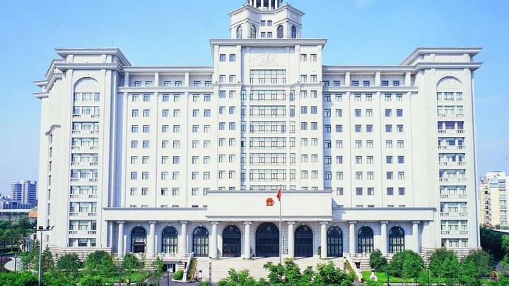 男子称被法官辱骂神经病，你怎么看待法官的行为？
