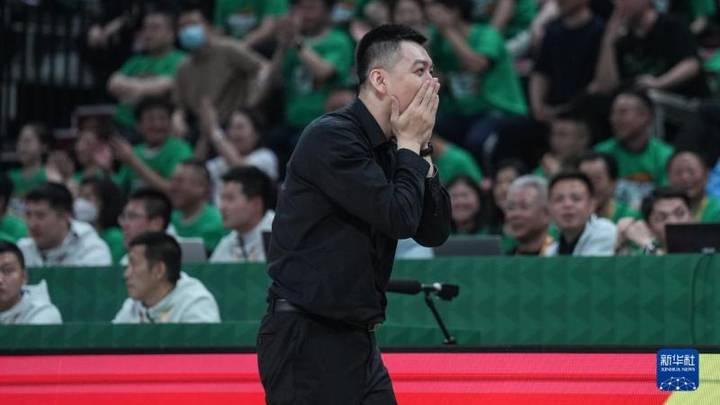 杨鸣出任辽宁益胜总裁兼总教练，你看好他的职业生涯吗？