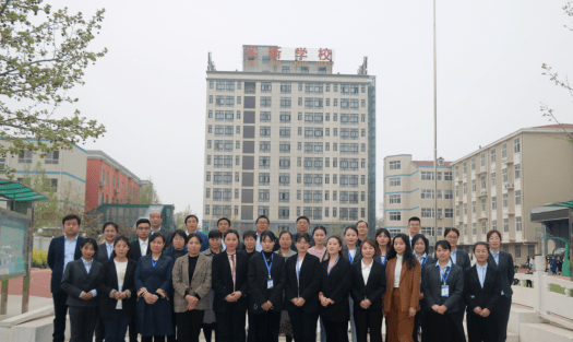 九巨龙教育集团学习参与人员封丘县实新学校位于新乡市封丘县尹岗乡