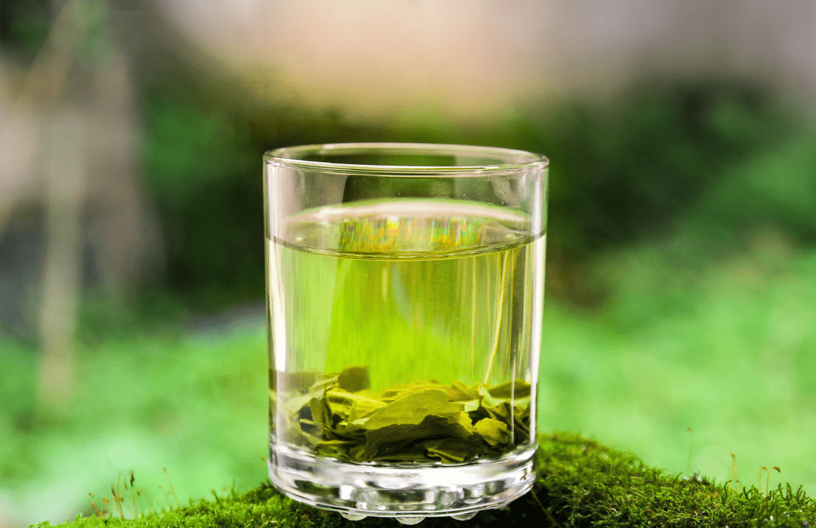 立夏茶我国江西,扬州等地有立夏饮茶的习俗,喝了"立夏茶",即可以消解