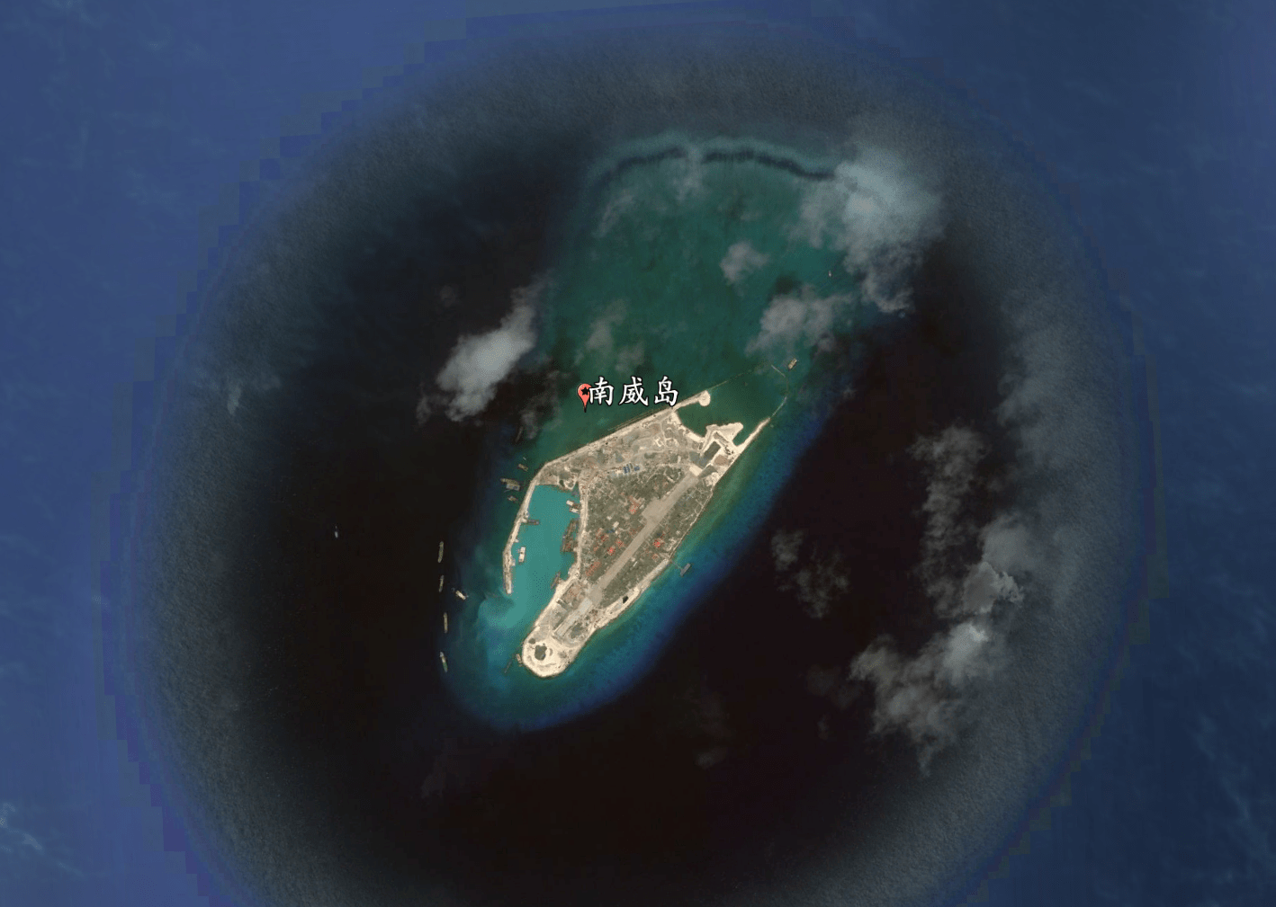 南威岛：南沙西南海域唯一的自然岛屿，面积虽小但价值巨大