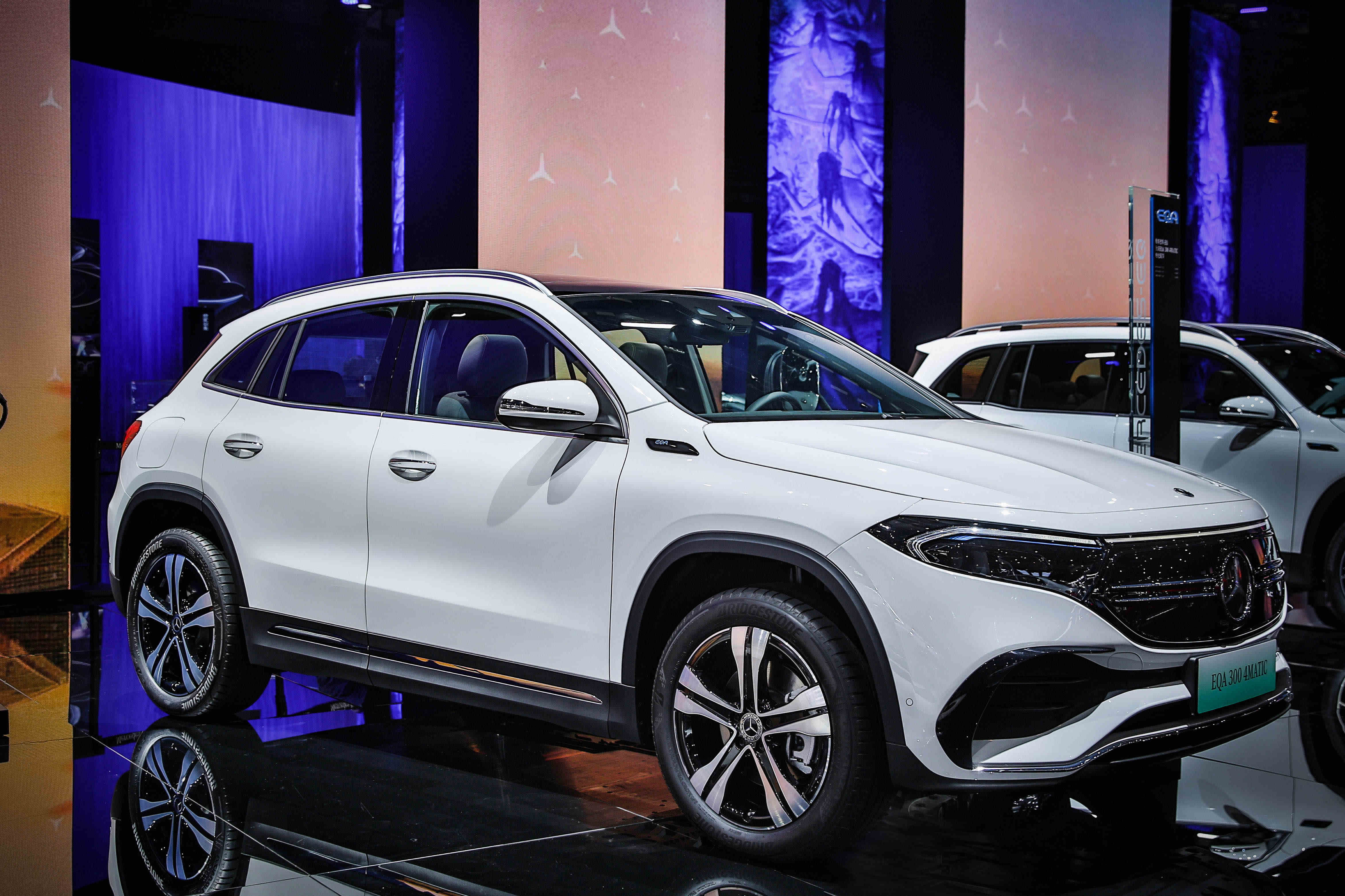 梅赛德斯奔驰携四大子品牌豪华矩阵闪耀2021上海国际车展