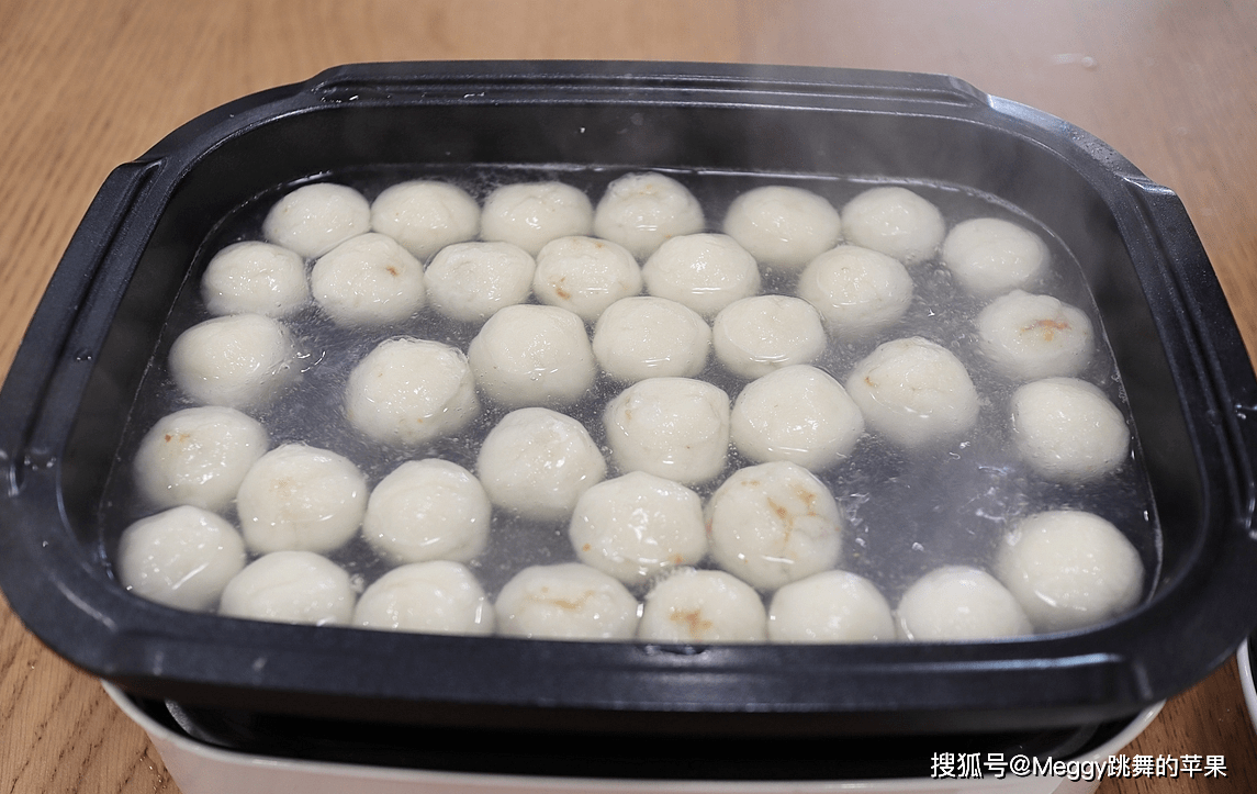 土豆加淀粉做丸子 e68f603be9cd4d15aafeff49d687a18d.png