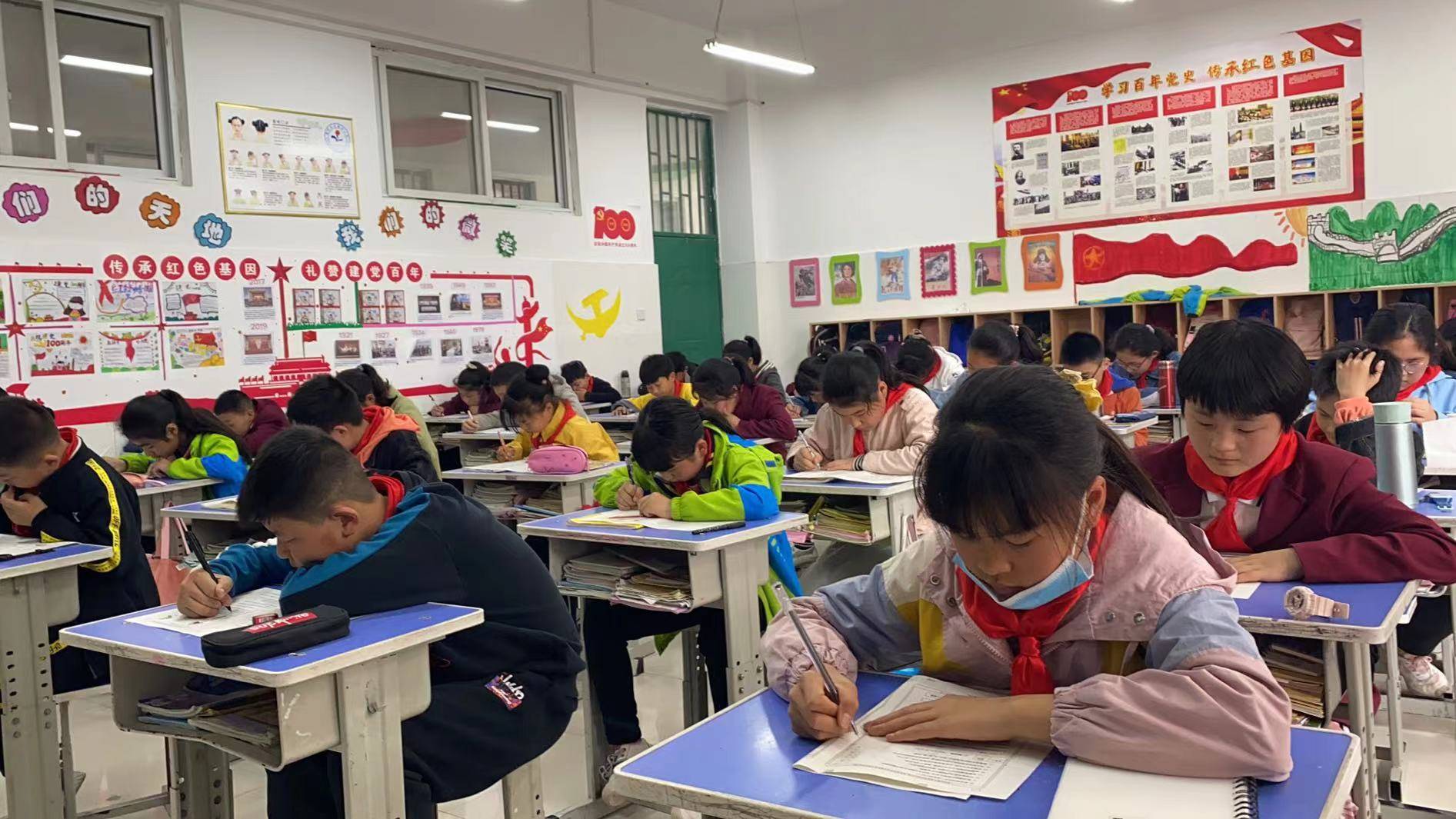 精心组织,严肃考纪 ​ —花园口小学期中考试报道