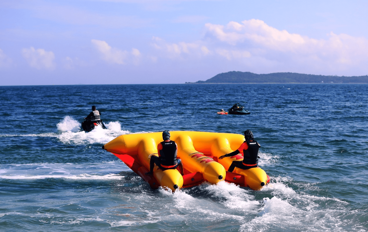 南澳环岛旅游观光船和前江湾水上娱乐项目将于 今年五一正式对外试