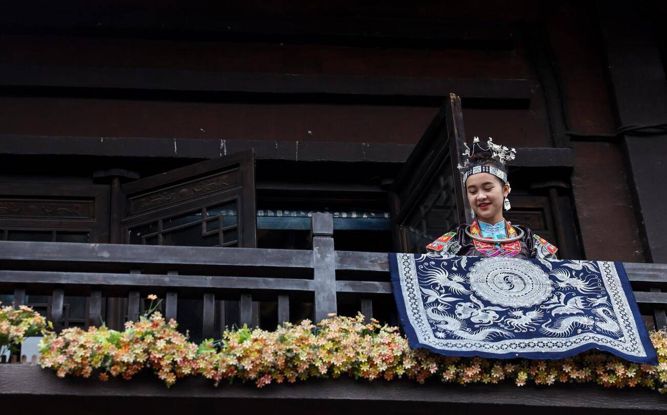 00后丹寨非遗传承人为你揭秘神秘的蜡染技艺