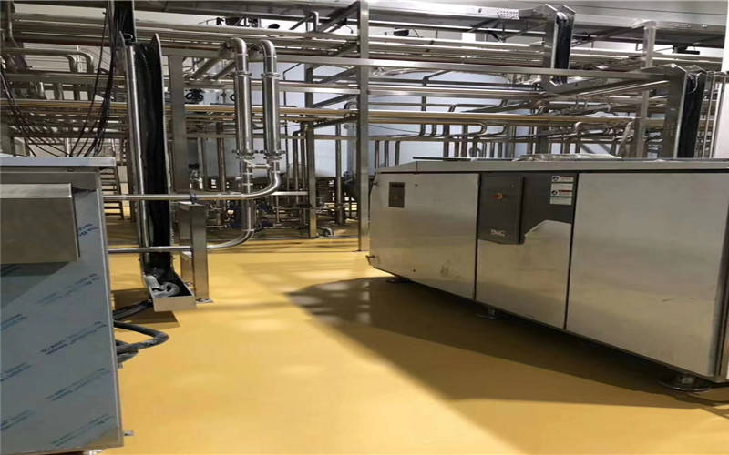 中央厨房地面地滑怎么办用它都能解决我们来看一看