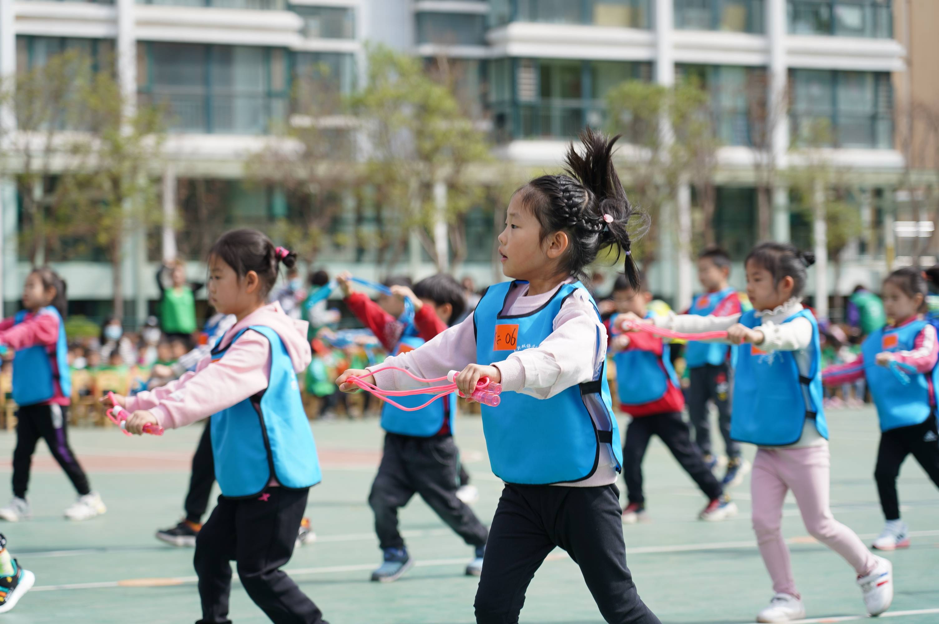 —潍坊高新双语学校幼儿园春季趣味运动会