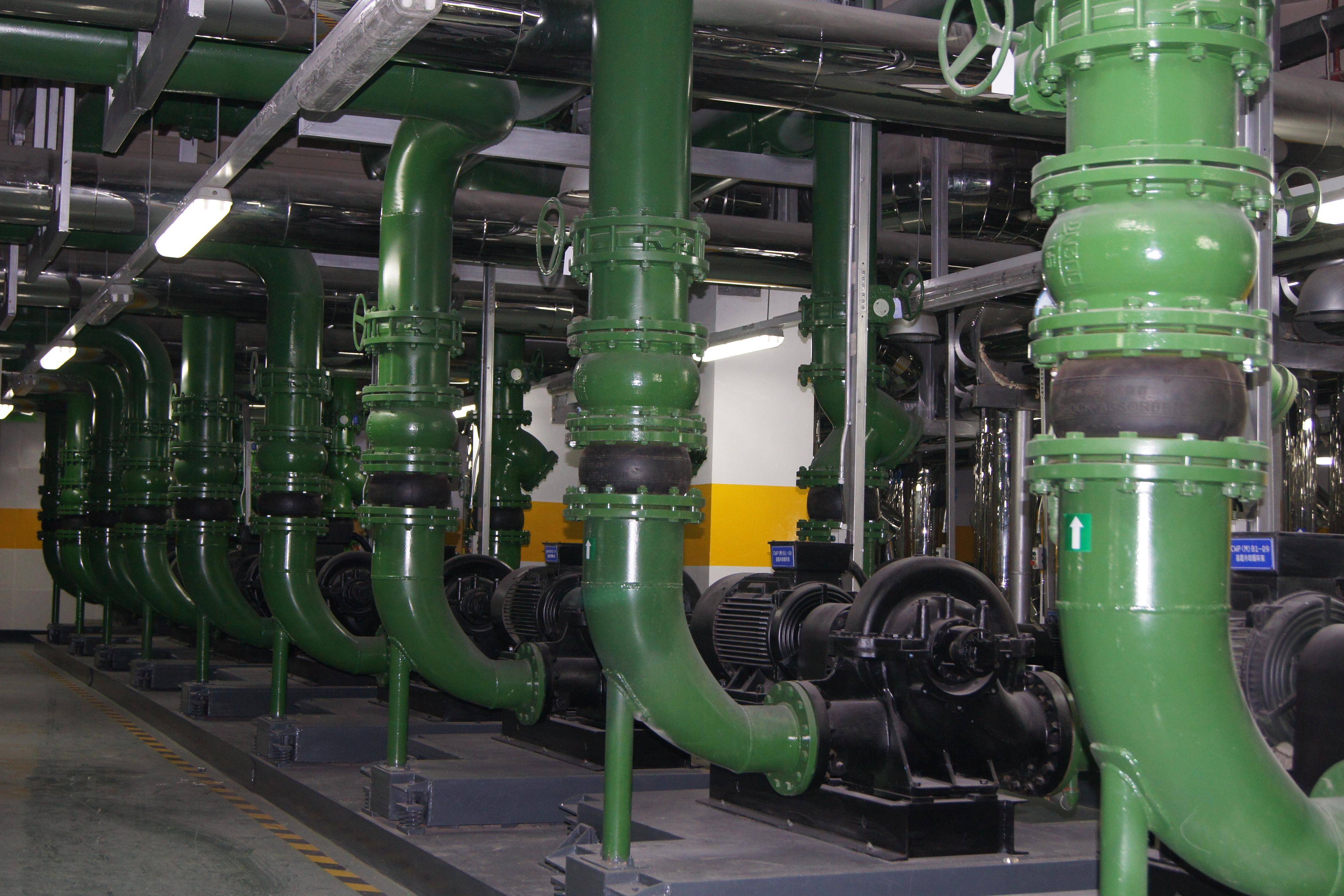 工业厂房推荐安装冷水机组螺杆式中央空调