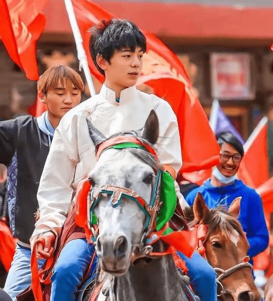 丁珍做蛋糕的方式也很独特.