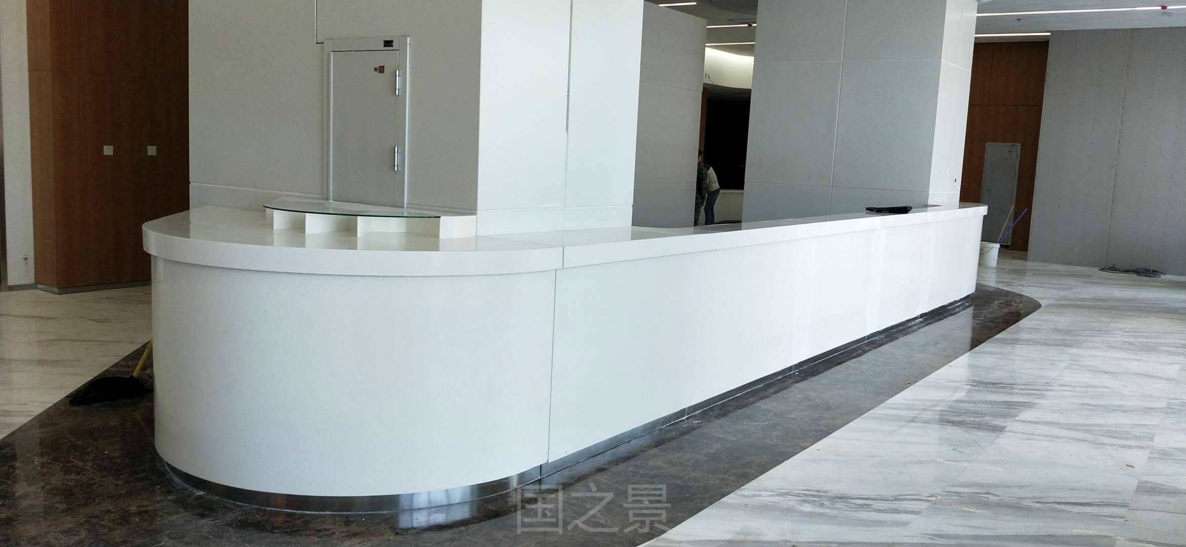 政府服务大厅办公家具配置图片