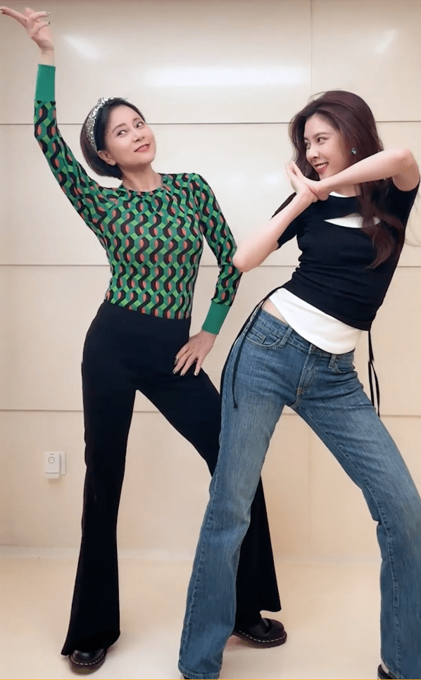 原创妈妈你真好看胡兵自责落泪刘芸初衷再现刘雯被叫大表妹