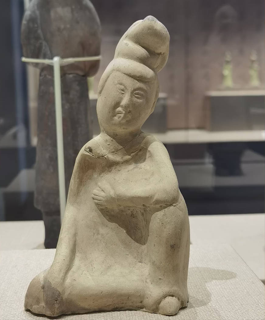 唐代压力大?太原博物馆现“心塞”女俑-搜狐大视野-搜狐新闻