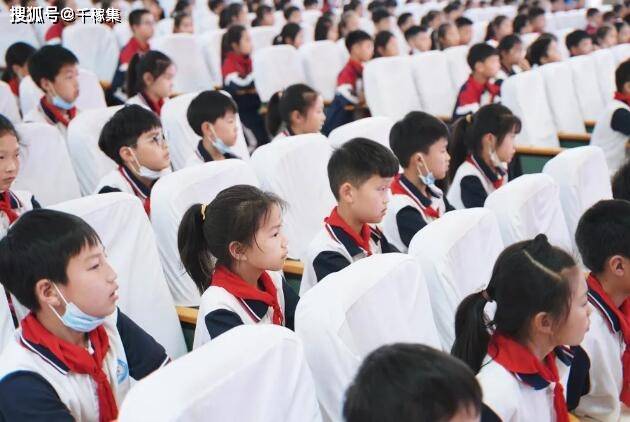 新郑市龙湖实验小学图片