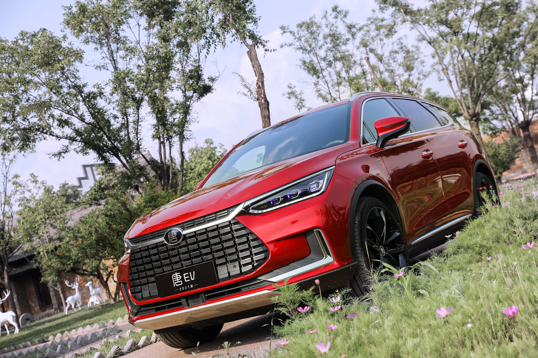 有颜更有料纯电suv新标杆2021款唐ev到底有哪些王牌